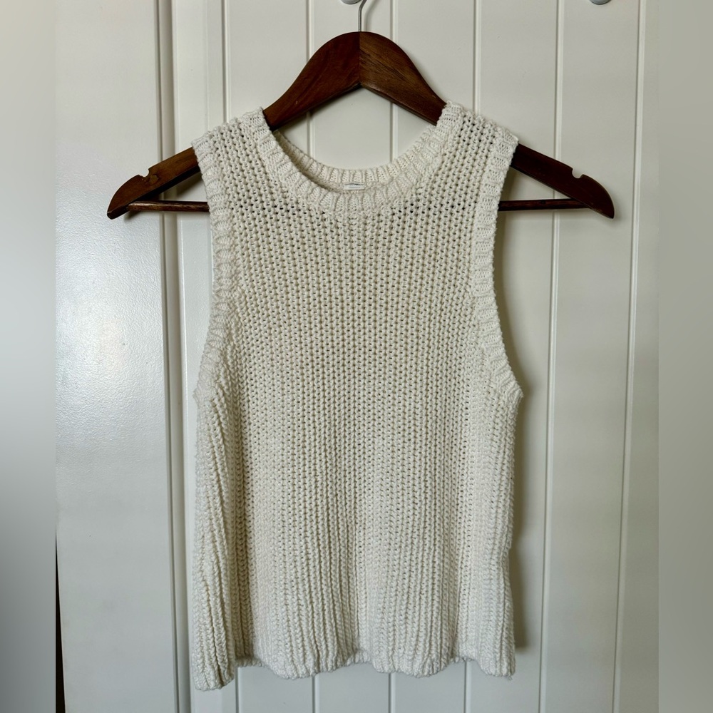 100% Cotton Sleeveless Open-Stitch Sweater